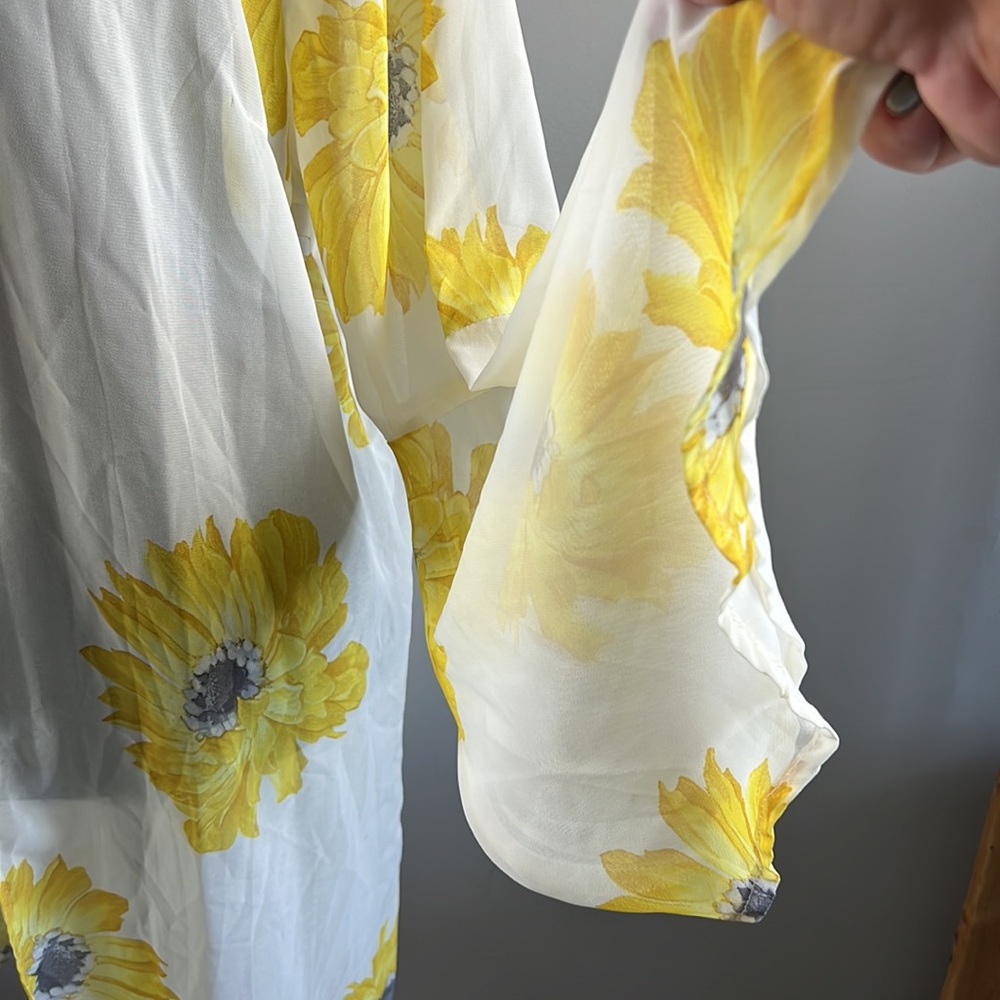 Sunflower kimono by Altar’d State - Picture 4 of 6